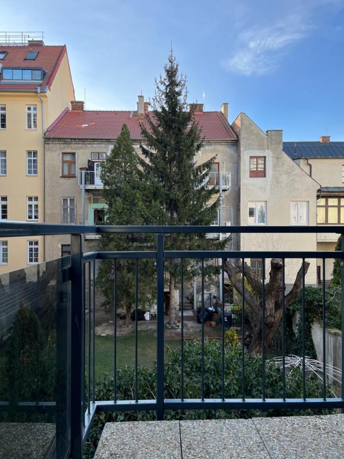 Elegant Escape Apartment II - City Centre Bratislava Ngoại thất bức ảnh