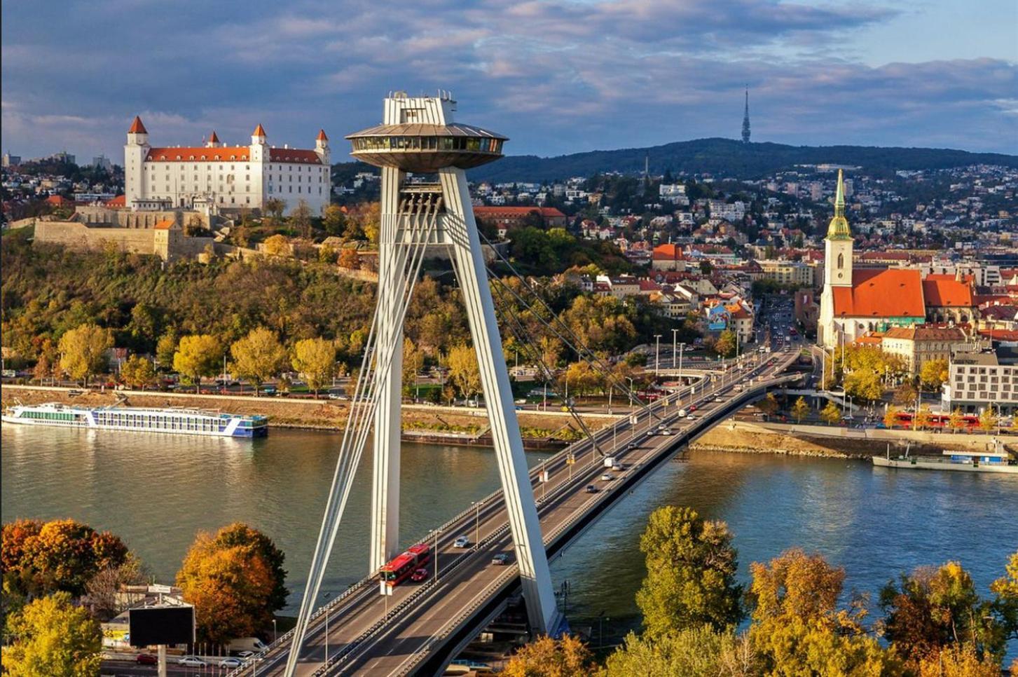 Elegant Escape Apartment II - City Centre Bratislava Ngoại thất bức ảnh